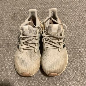 Adidas Ultra Boost, Beige/Blush, US 8